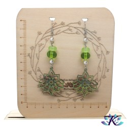 Boucles D'Oreilles Crochets Perles Verre Filé Fleur Bois Peint - Vert