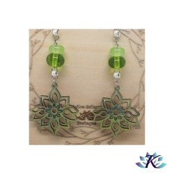 Boucles D'Oreilles Crochets Perles Verre Filé Fleur Bois Peint - Vert